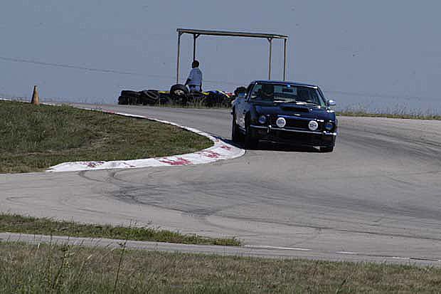  The Driver's Edge - MotorSport Ranch Dallas - 2003 09 - track days Aston Martin V8 